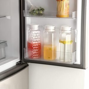 Clear Glass Water Pitcher with Handle and Lid | 1.1 Litre Beverage Jug for Fridge | Square Glass Carafe for Juice, Iced Tea, and Infused Water. (Pack of 1)